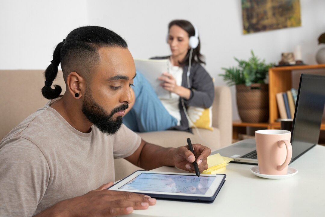 Which Tech Side Hustles Can I Start With No Capital?
